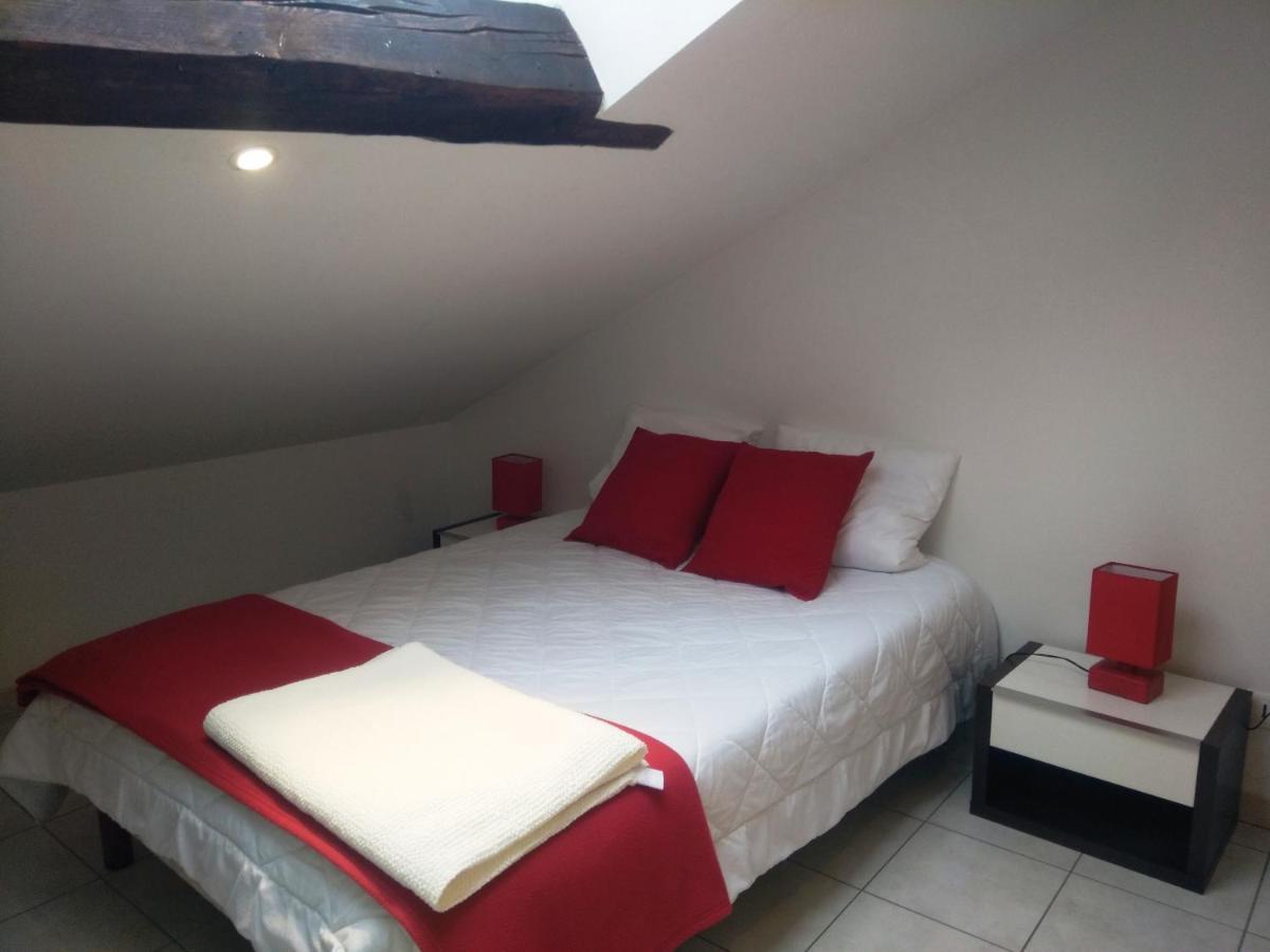 Appartement En Location Touristique Pour 4 Personnes Docelles Exterior foto